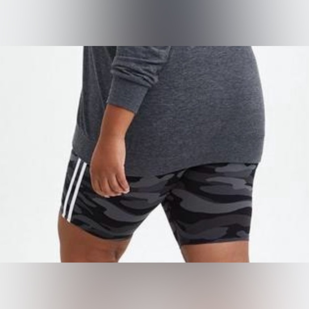 Torrid Bike Shorts Camouflage with White Side Stripe - Picture 3 of 11
